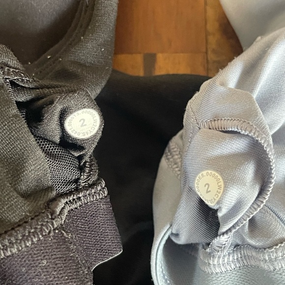 LULULEMON BUNDLE sports bras crop top size 2 - Picture 5 of 5